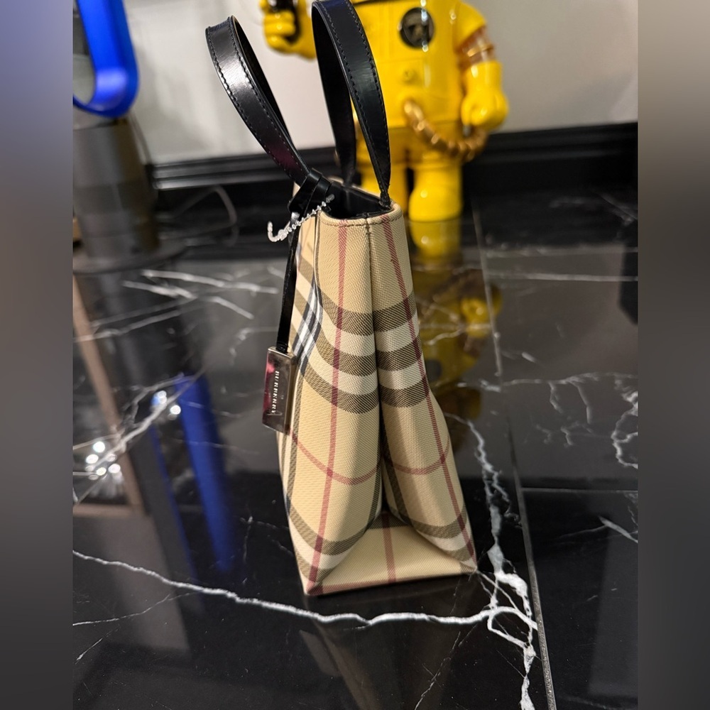 BURBERRY Nova Check Mini Tote - Picture 15 of 17